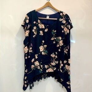 ING Floral Lace Trimmed Tunic Top